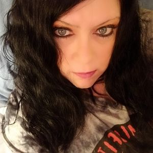 Meet your Posher, Roxanna